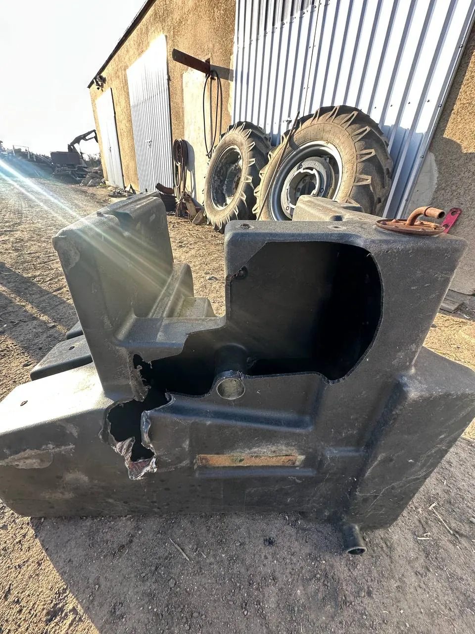 Zdjęcie 8 z naprawy — Naprawa zbiornika paliwa Fendt 900 Vario — Kleparz
