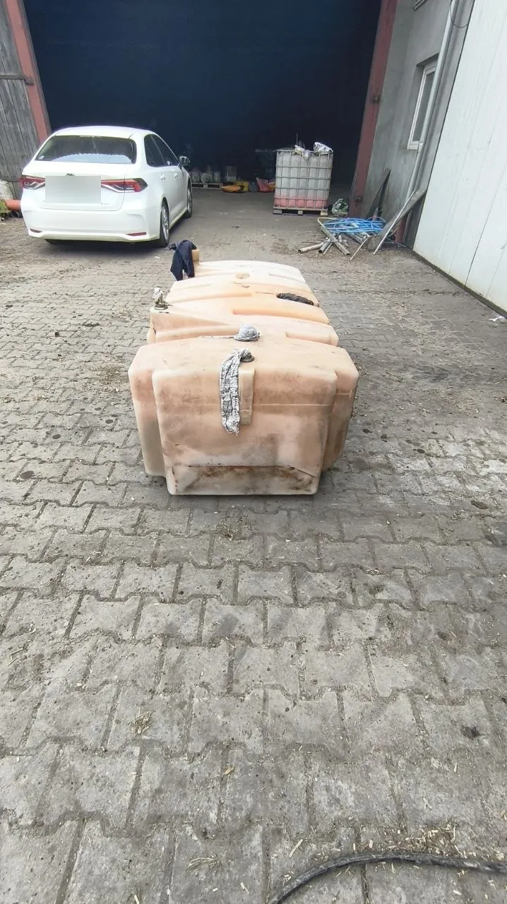 Zdjęcie 7 z naprawy — Naprawa zbiornika paliwa Claas Jaguar 870 — Chojno