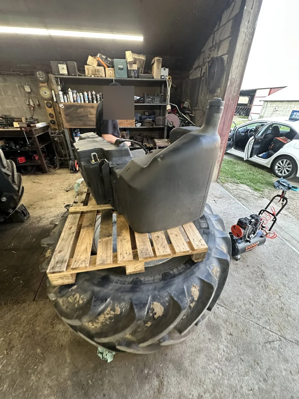 Zdjęcie 16 z naprawy — Naprawa zbiornika paliwa New Holland T6030 — Hamulka