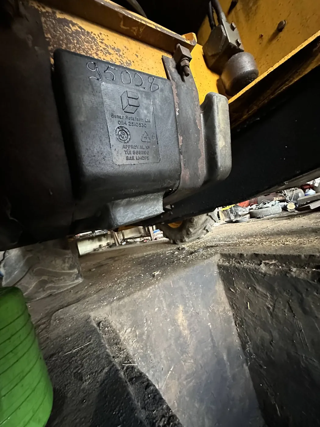 Zdjęcie 9 z naprawy — Naprawa zbiornika paliwa JCB — Modełka