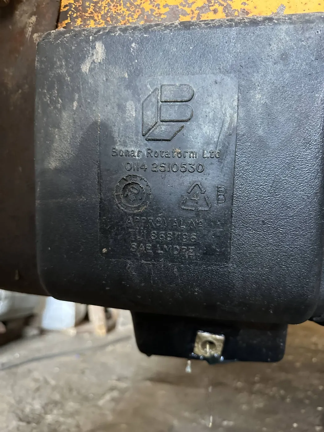 Zdjęcie 7 z naprawy — Naprawa zbiornika paliwa JCB — Modełka