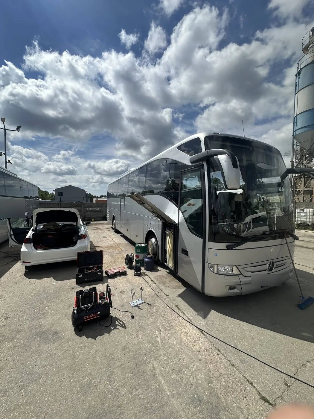 Zbiornik paliwa — Mercedes-Benz (autokar)