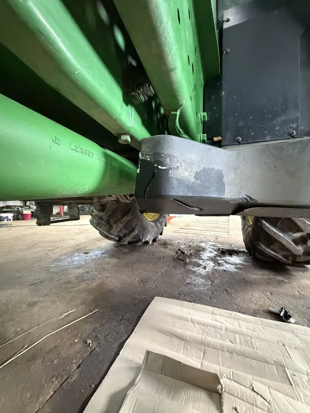 Zbiornik paliwa — John Deere 6195M