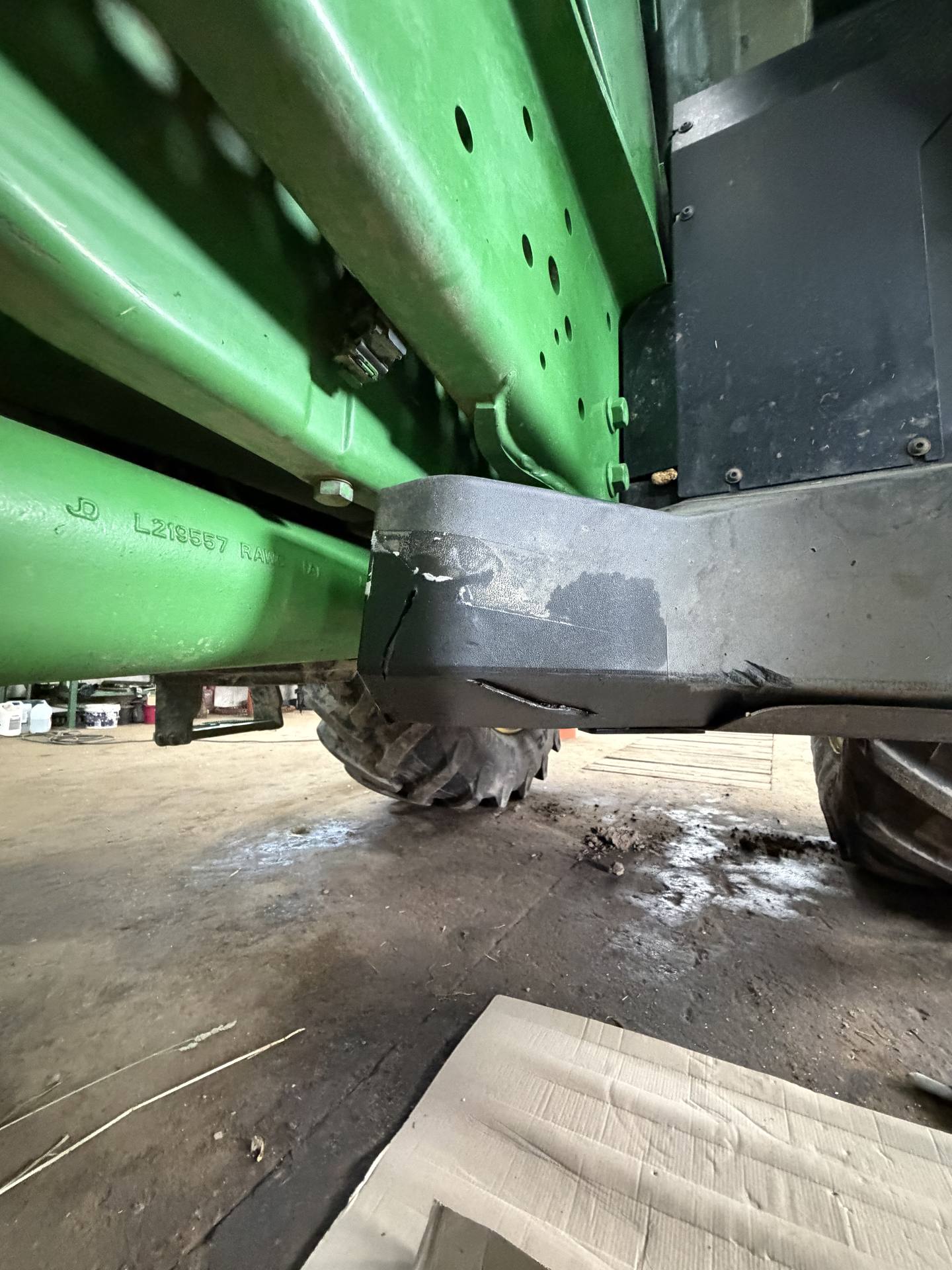 Zdjęcie 27 z naprawy — Naprawa zbiornika paliwa John Deere 6195M — Zajdy