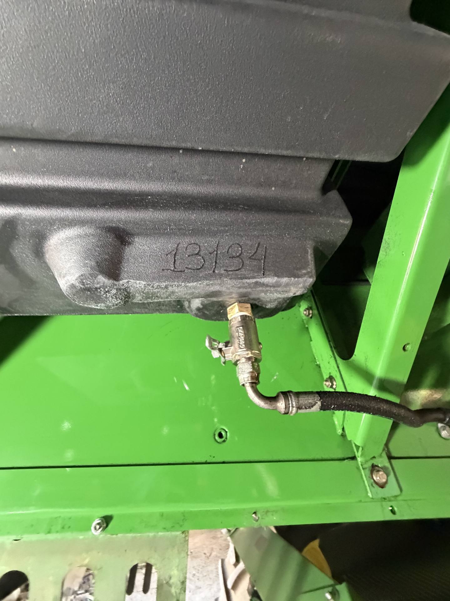 Zdjęcie 21 z naprawy — Naprawa zbiornika paliwa John Deere 9640 — Bronikowo