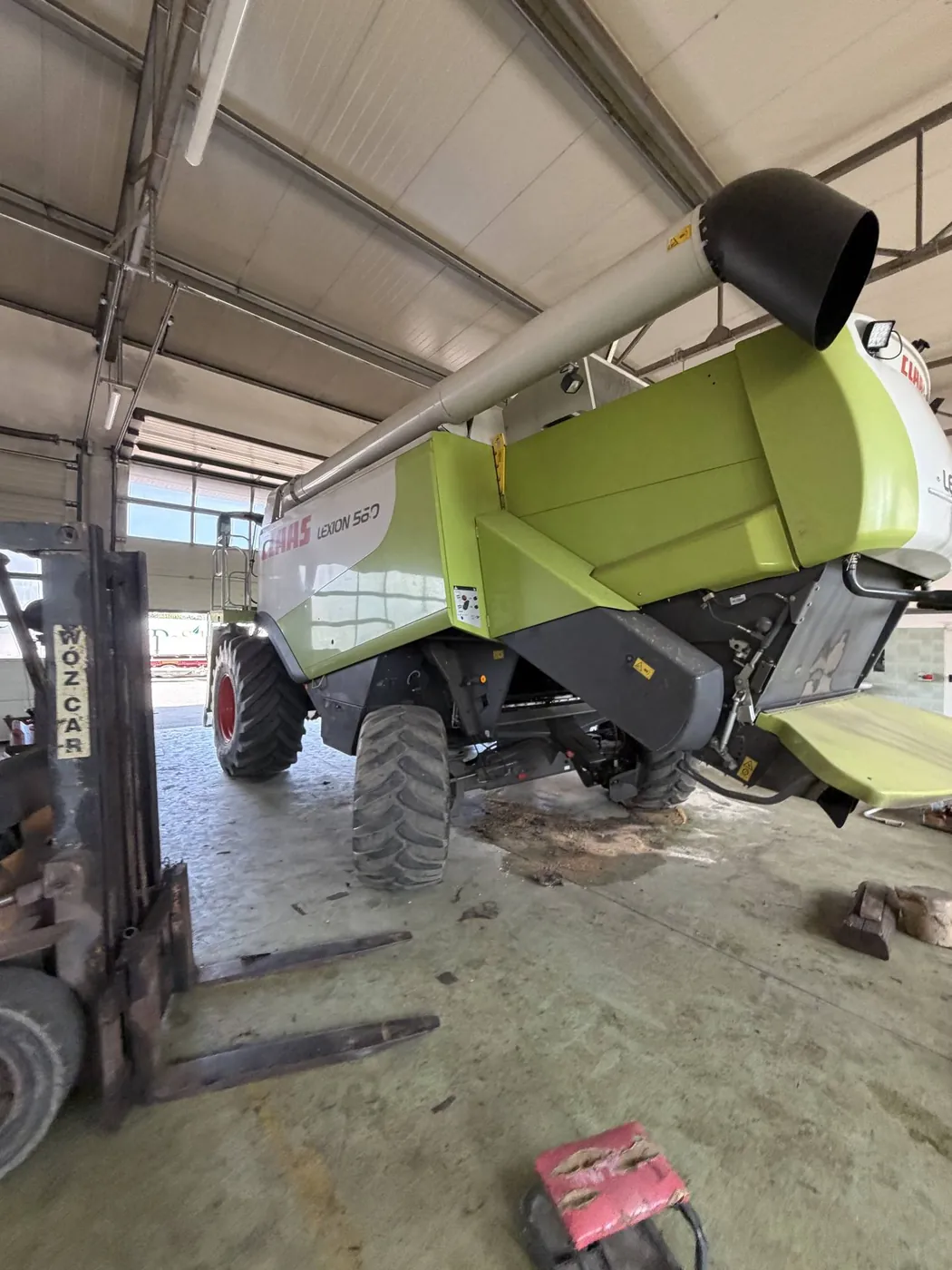 Zdjęcie 7 z naprawy — Naprawa zbiornika paliwa Claas Lexion 560 — Jamy