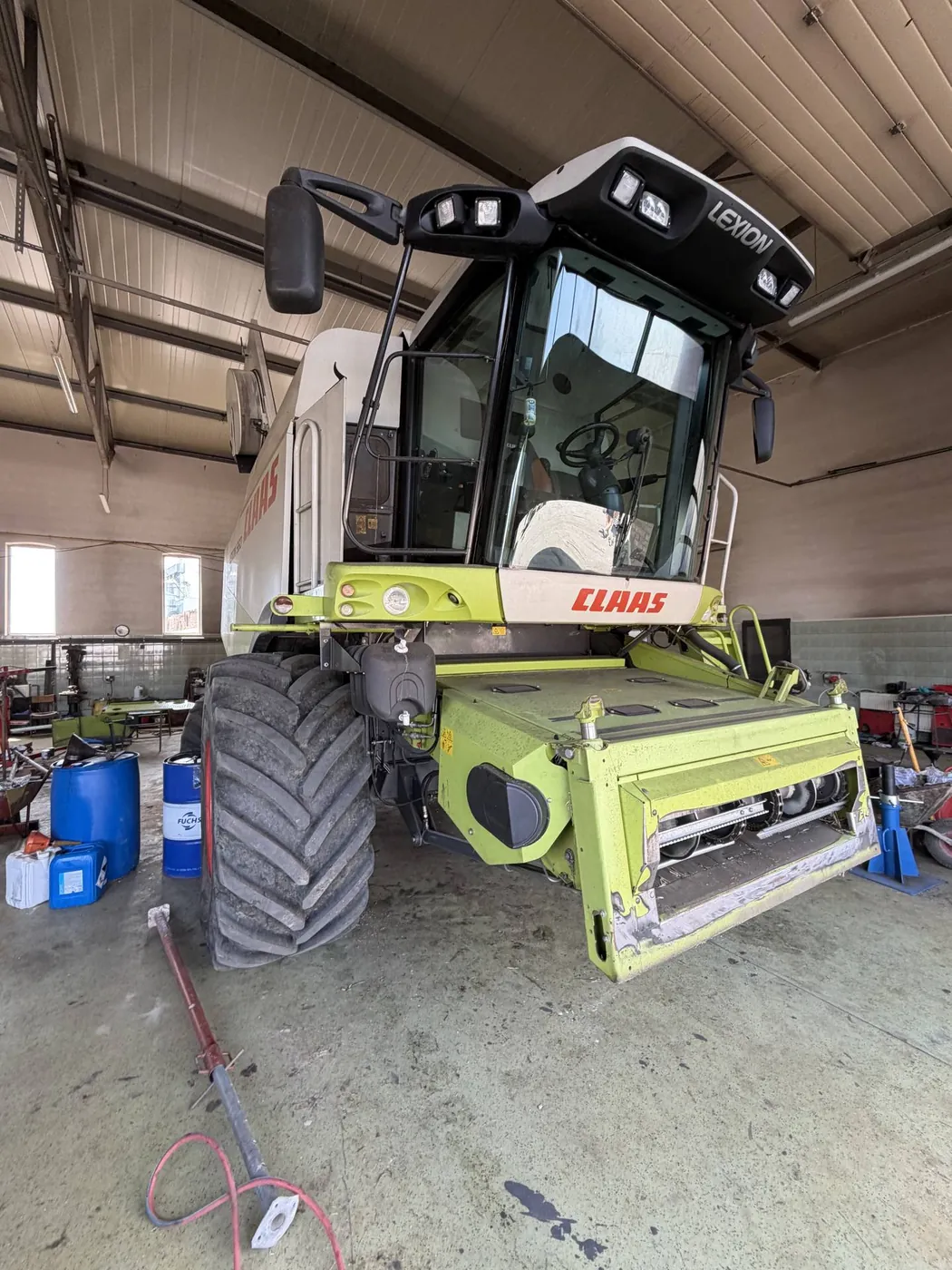 Zdjęcie 8 z naprawy — Naprawa zbiornika paliwa Claas Lexion 560 — Jamy