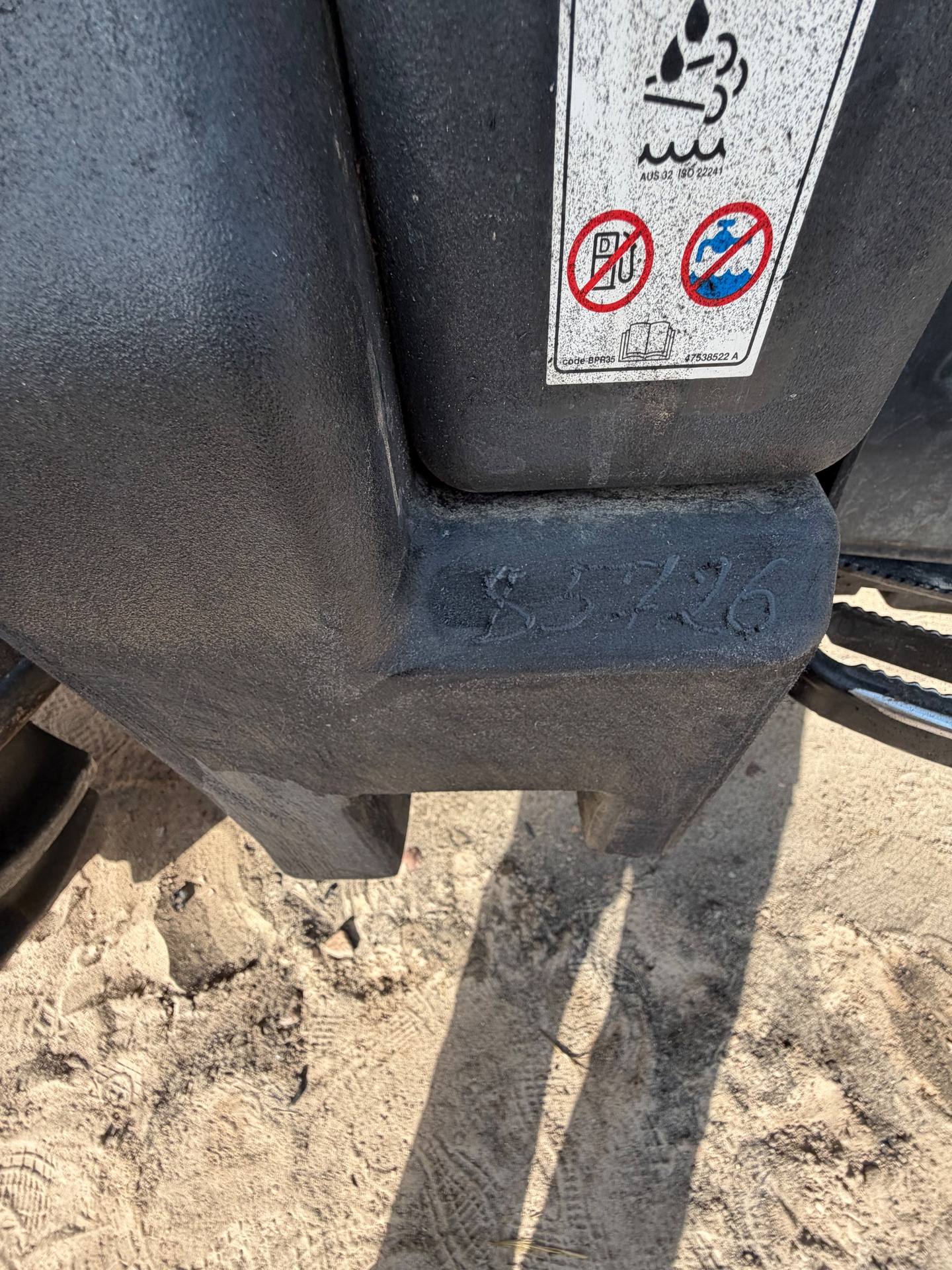 Zdjęcie 11 z naprawy — Naprawa zbiornika paliwa Case Farmall 90C — Gródek Rządowy