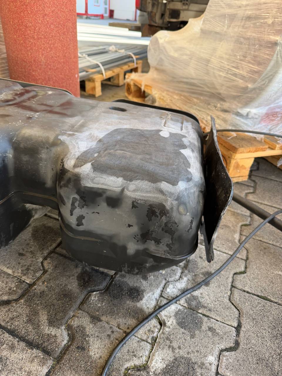Zdjęcie 12 z naprawy — Naprawa zbiornika paliwa Cadillac Escalade — Krośnice