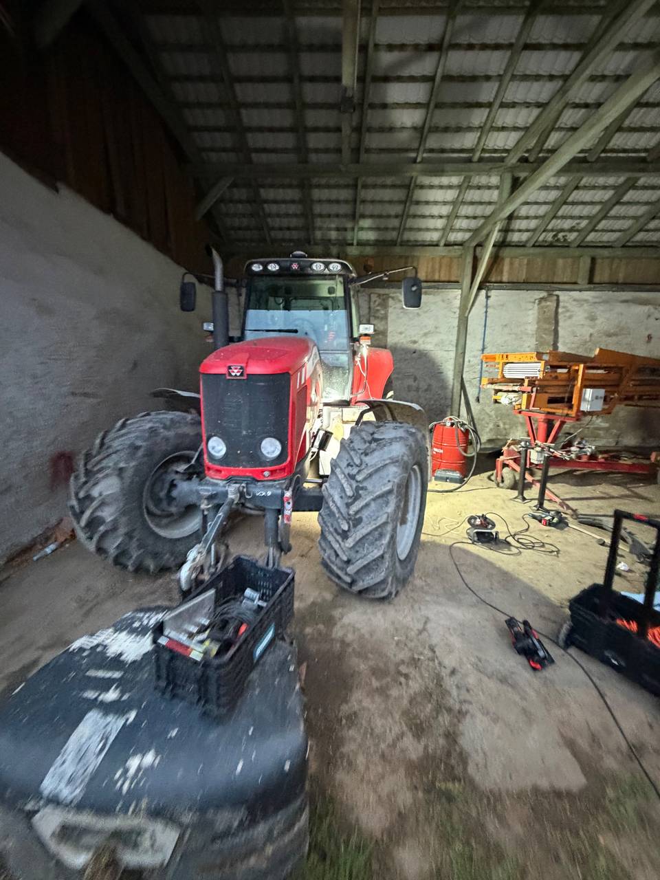 Zdjęcie 6 z naprawy — Naprawa zbiornika paliwa Massey Ferguson 6485 — Korzenica