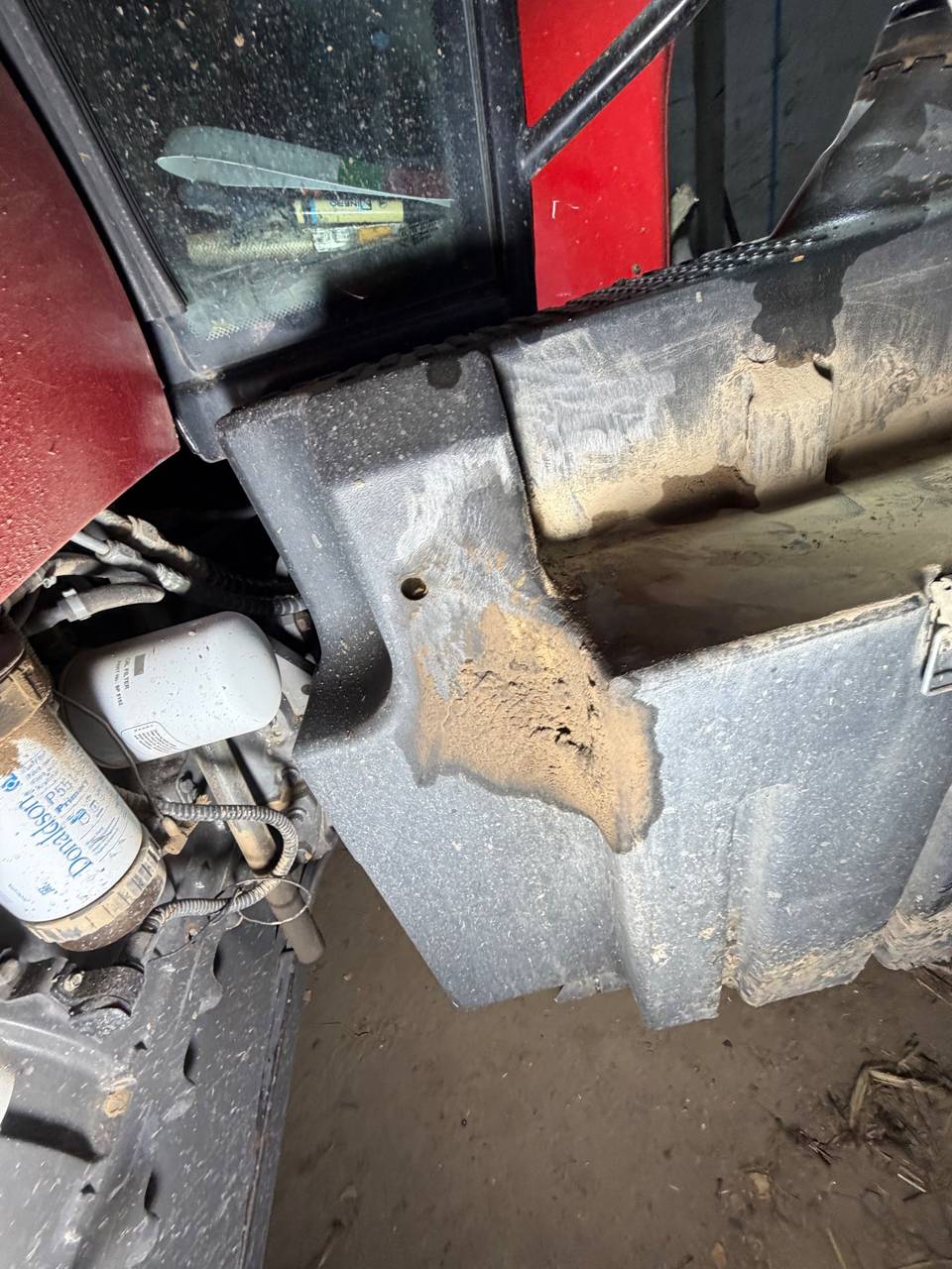 Zdjęcie 3 z naprawy — Naprawa zbiornika paliwa Massey Ferguson 6485 — Korzenica