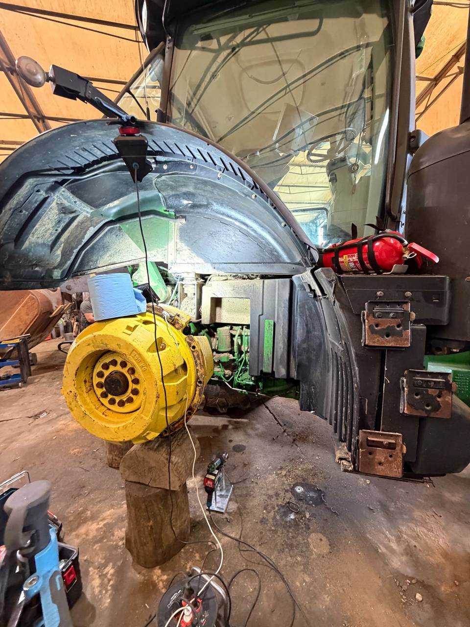 Zdjęcie 14 z naprawy — Naprawa zbiornika paliwa John Deere RK8700 — Tułodziad