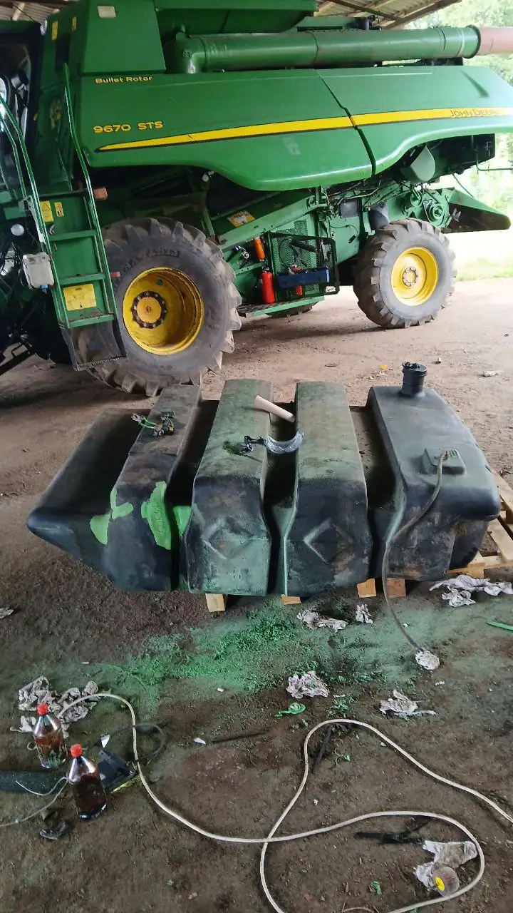 Zdjęcie 8 z naprawy — Naprawa zbiornika paliwa John Deere — lipiec 2025