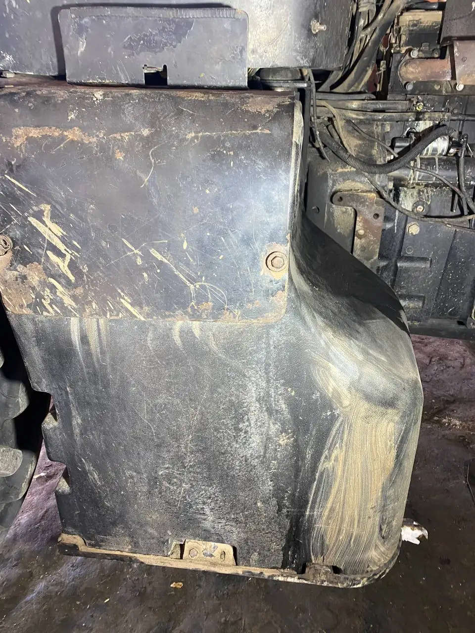 Zdjęcie 8 z naprawy — Naprawa zbiornika paliwa New Holland T8040
