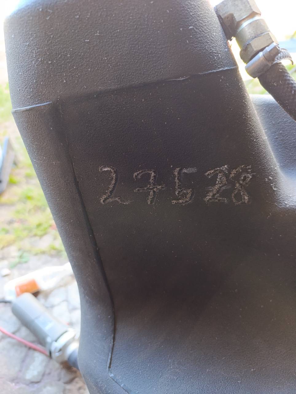 Zdjęcie 10 z naprawy — Naprawa zbiornika paliwa ciągnika — pęknięcie w miejscu mocowania