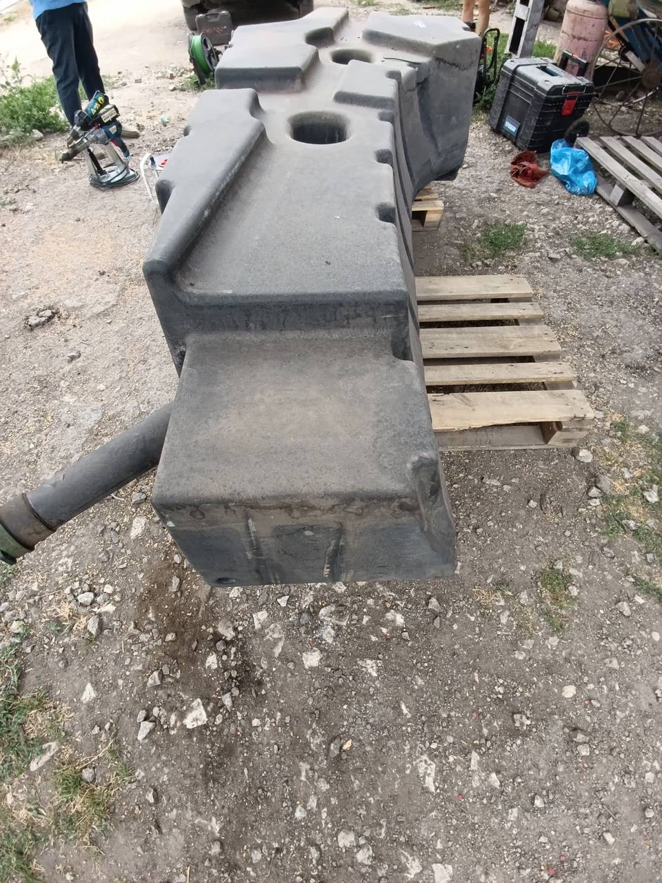 Zdjęcie 12 z naprawy — Naprawa zbiornika paliwa John Deere T660