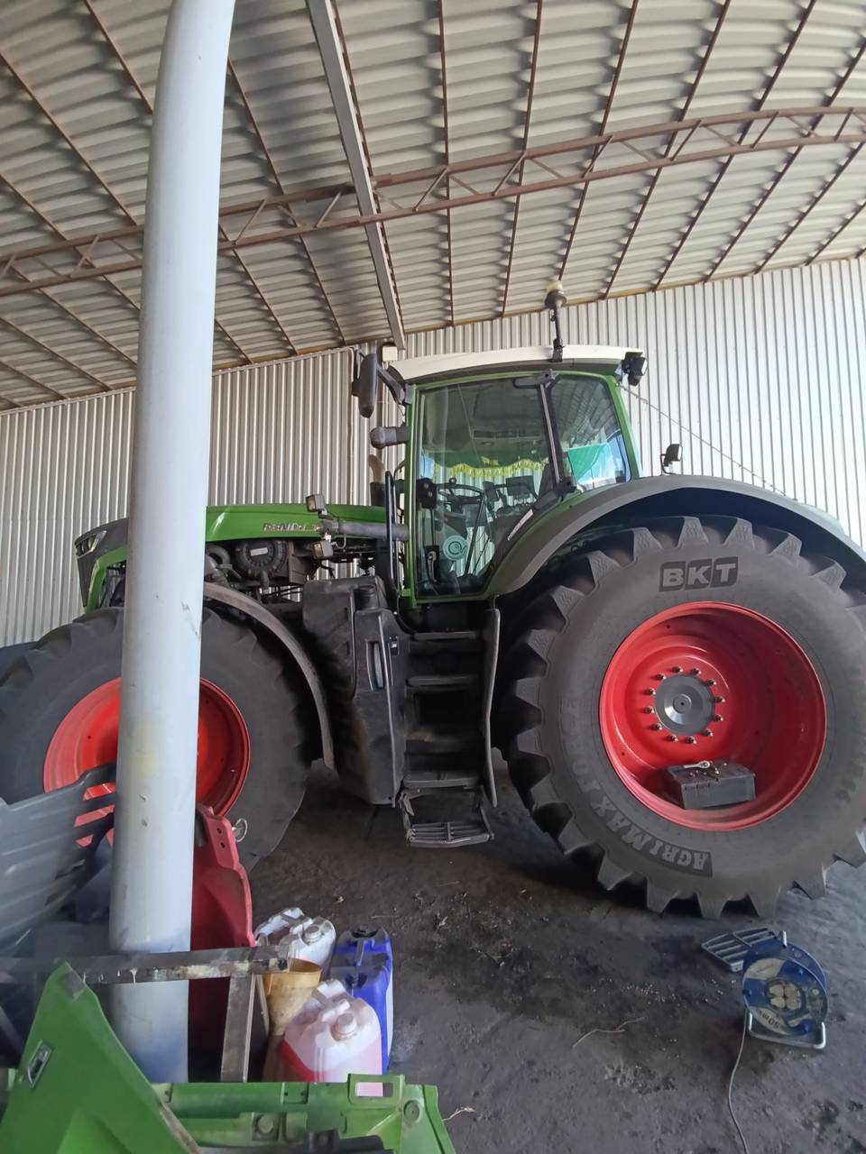 Zdjęcie 3 z naprawy — Naprawa zbiornika paliwa Fendt 4038