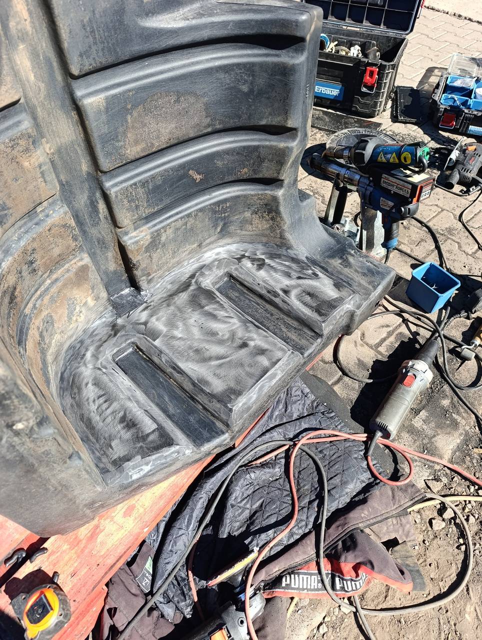 Zdjęcie 10 z naprawy — Naprawa zbiornika paliwa New Holland T8.390 — wrzesień 2026