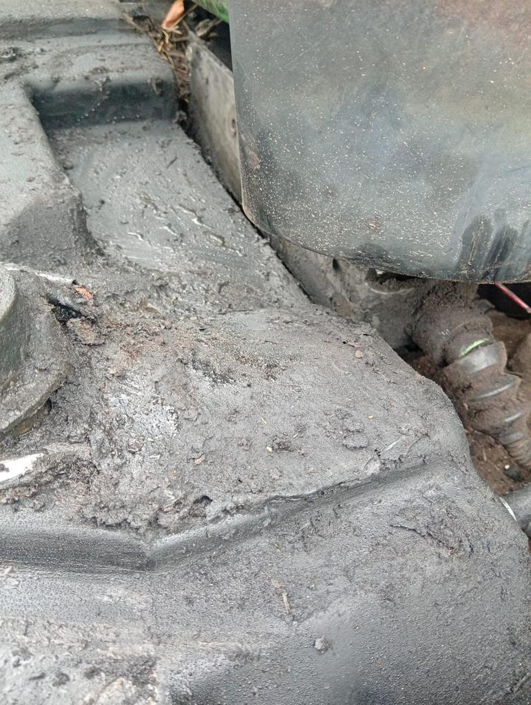 Zdjęcie 3 z naprawy — Naprawa zbiornika paliwa Fendt 930