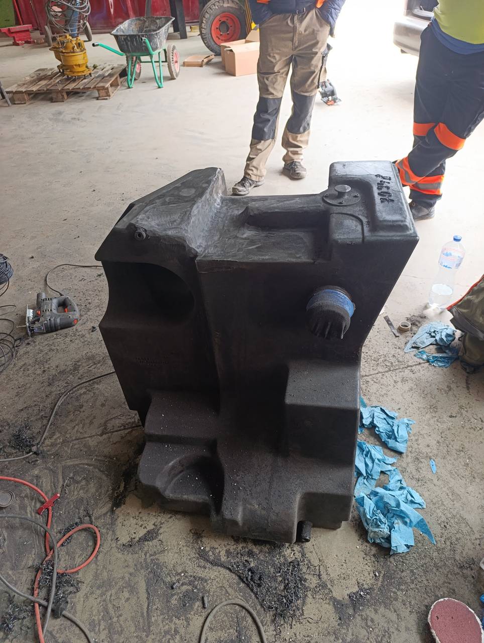 Zdjęcie 14 z naprawy — Naprawa zbiornika paliwa Fendt 930