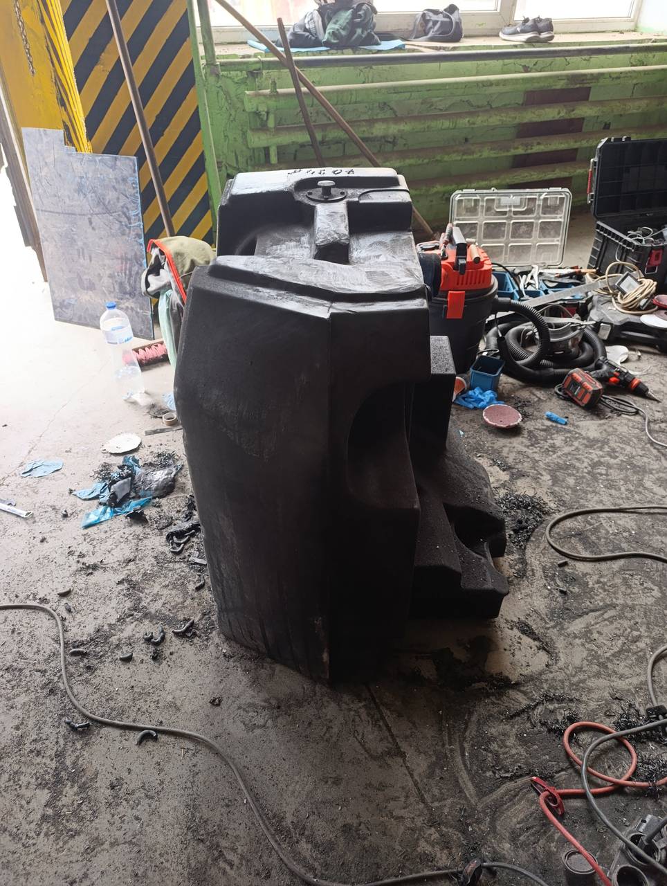 Zdjęcie 17 z naprawy — Naprawa zbiornika paliwa Fendt 930