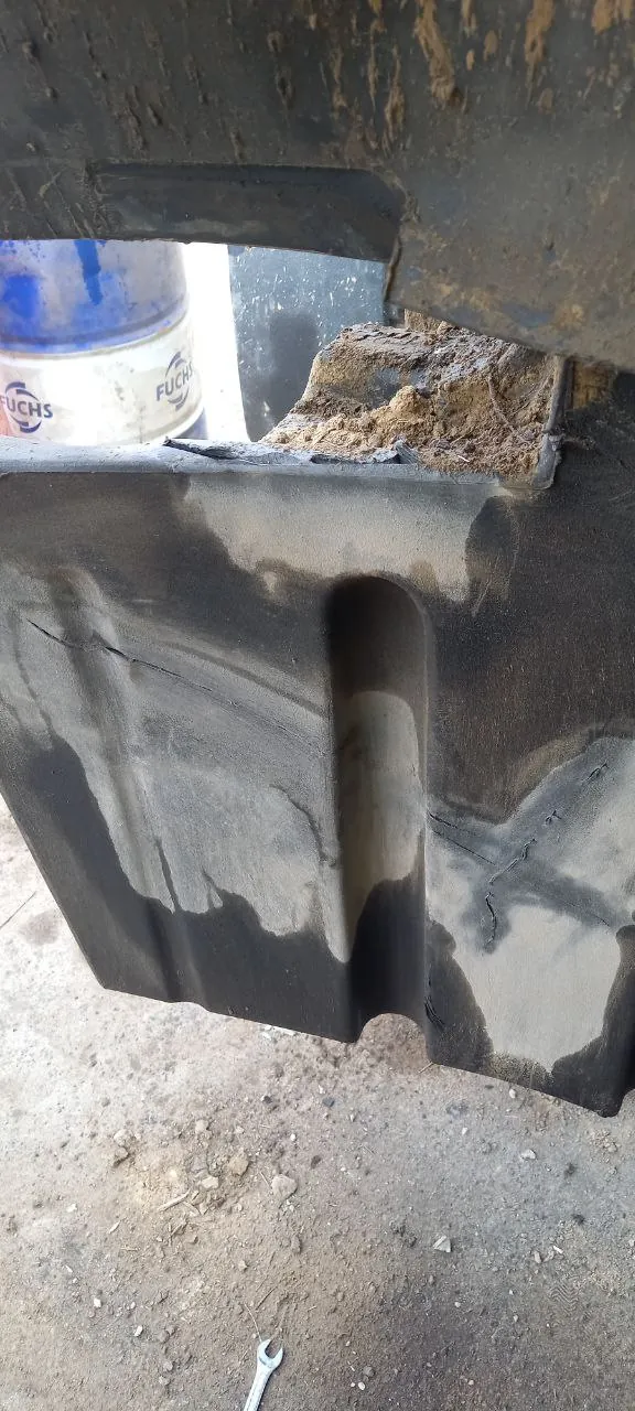 Zdjęcie 6 z naprawy — Naprawa zbiornika paliwa John Deere 8430