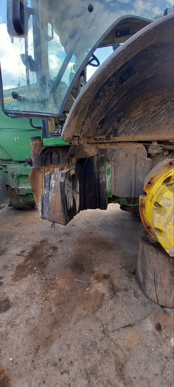 Zdjęcie 10 z naprawy — Naprawa zbiornika paliwa John Deere 8430