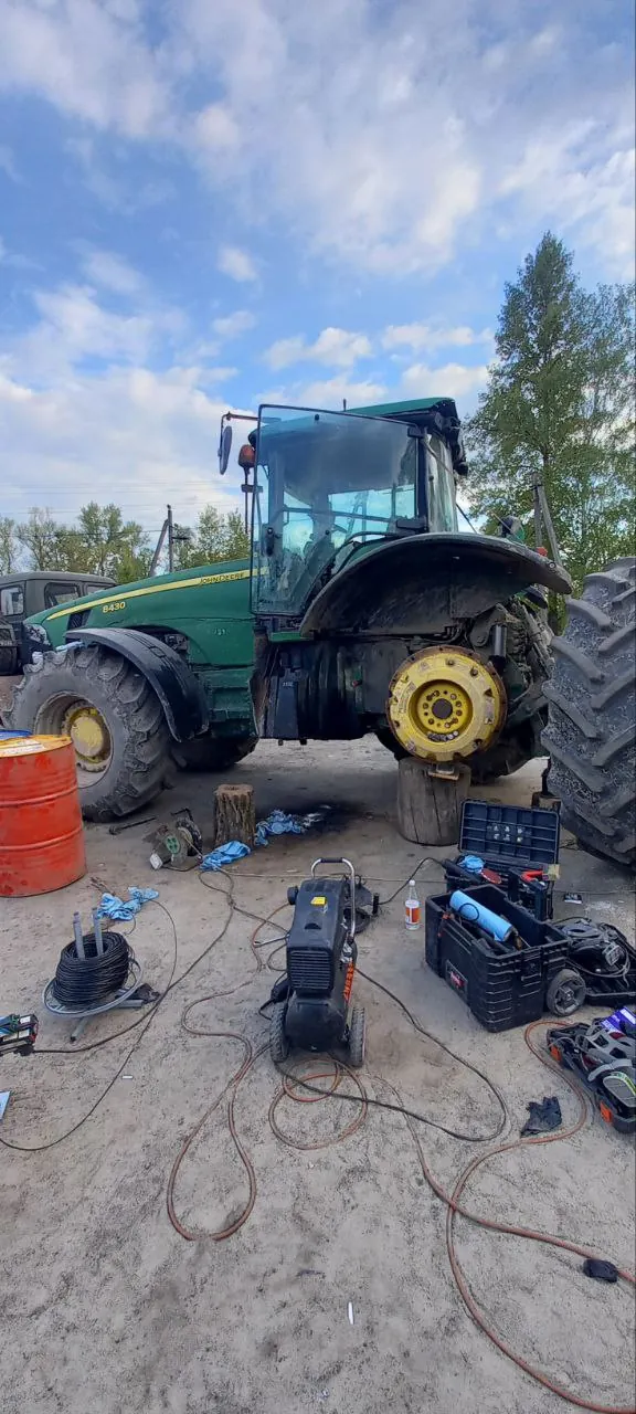 Zdjęcie 16 z naprawy — Naprawa zbiornika paliwa John Deere 8430