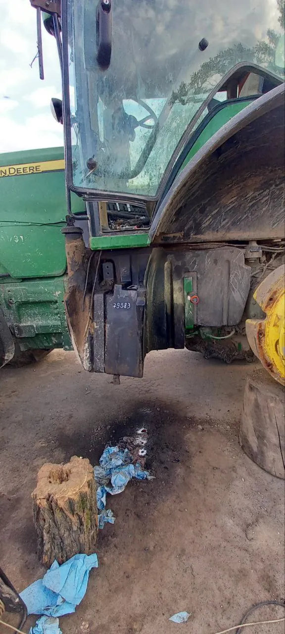 Zdjęcie 18 z naprawy — Naprawa zbiornika paliwa John Deere 8430