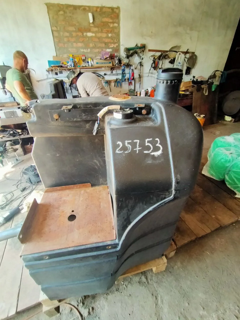 Zdjęcie 16 z naprawy — Naprawa zbiornika paliwa New Holland T8.390