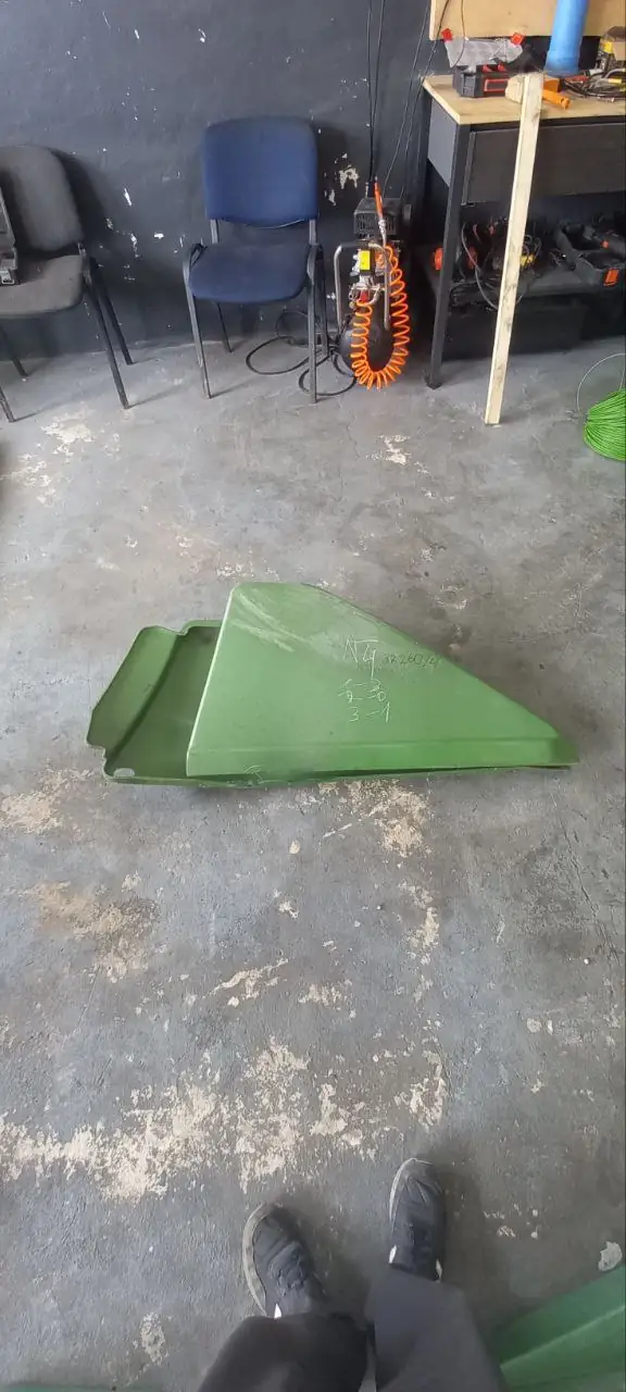 Zdjęcie 4 z naprawy — Naprawa stożka hedera John Deere