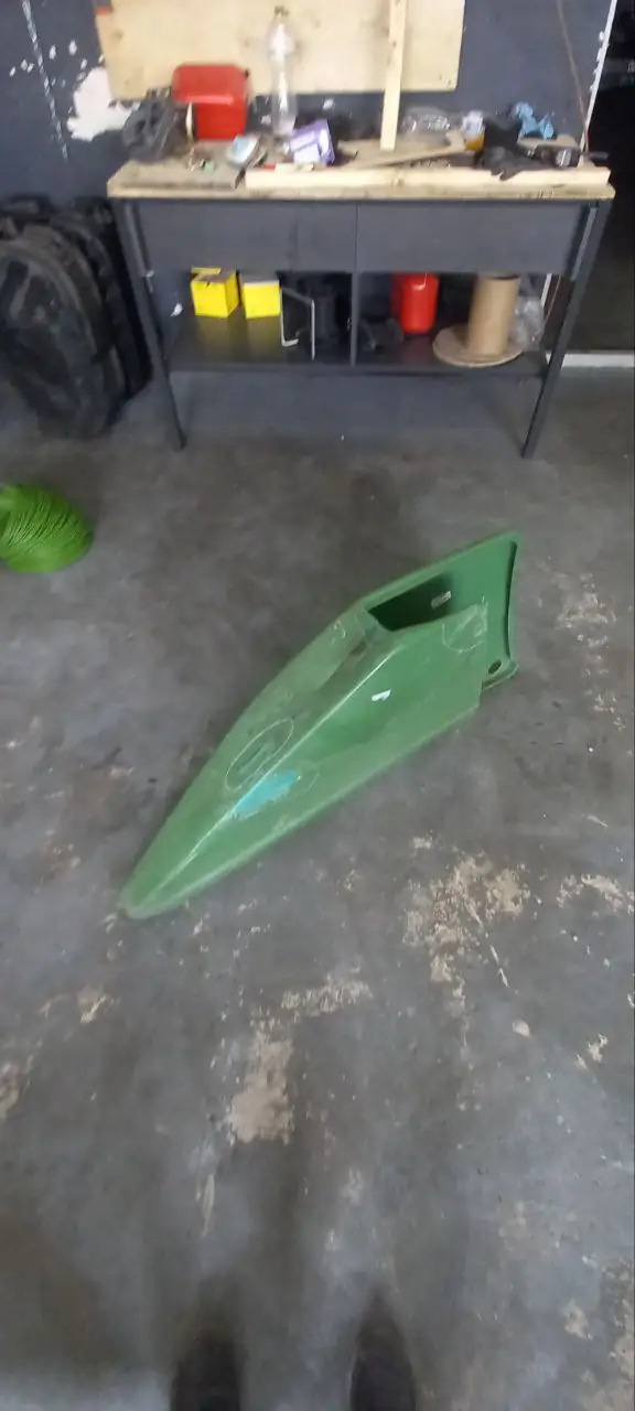 Zdjęcie 2 z naprawy — Naprawa stożka hedera John Deere
