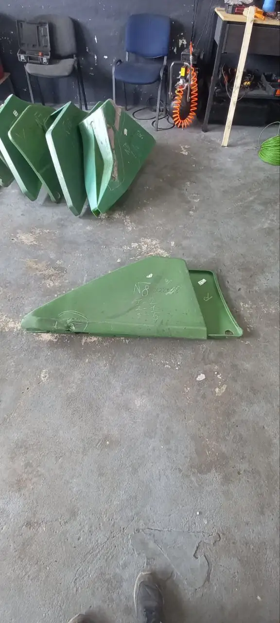 Zdjęcie 46 z naprawy — Naprawa stożka hedera John Deere