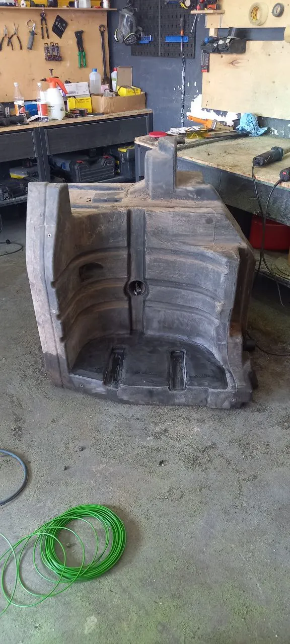 Zdjęcie 16 z naprawy — Naprawa zbiornika paliwa New Holland 8.390