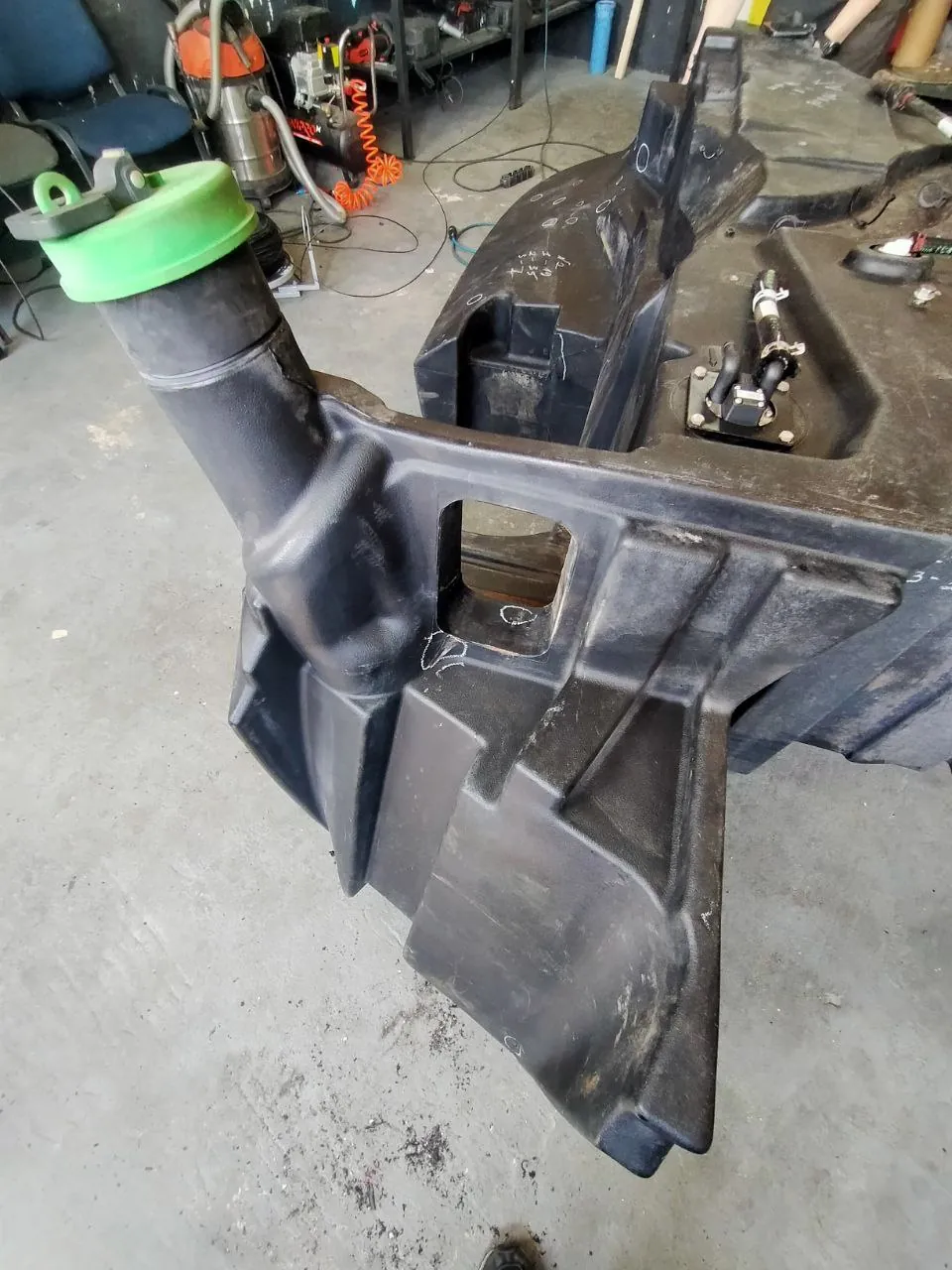 Zdjęcie 14 z naprawy — Naprawa zbiornika paliwa John Deere — czerwiec 2023