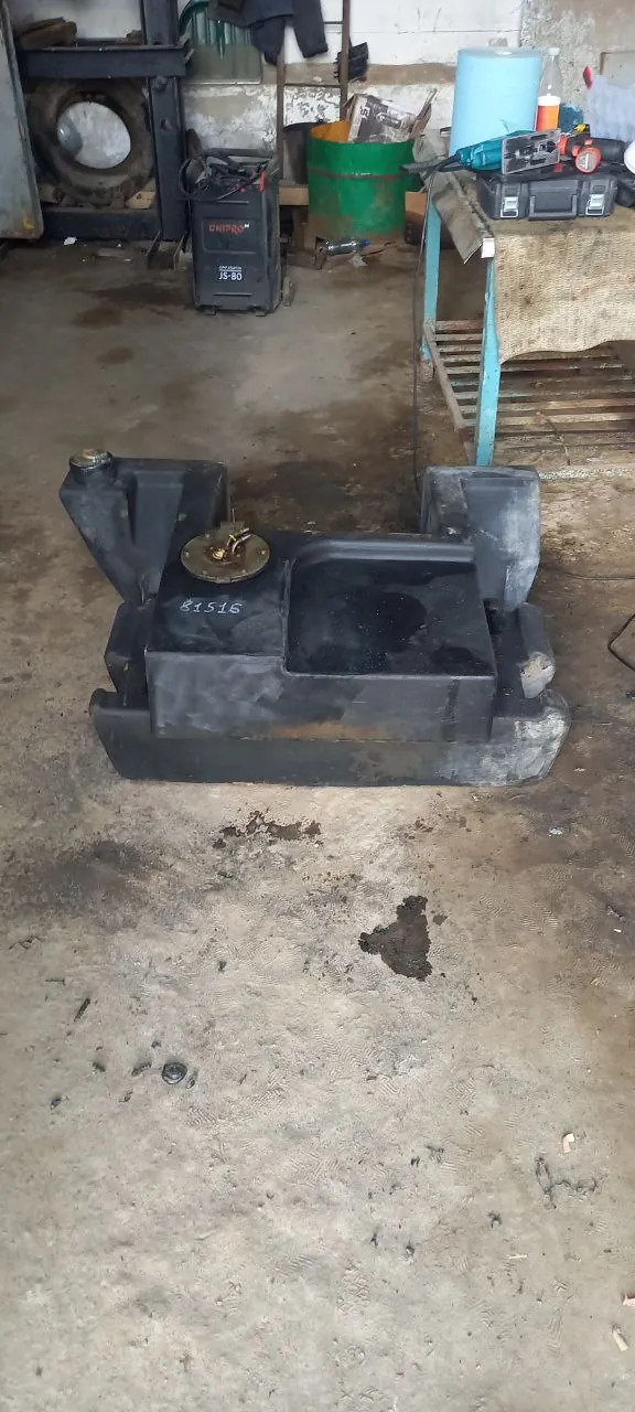 Zdjęcie 12 z naprawy — Naprawa zbiornika paliwa JCB 30EA