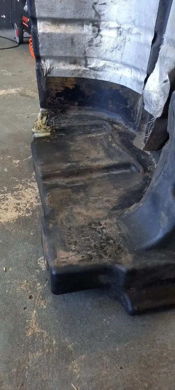 Zdjęcie 12 z naprawy — Naprawa zbiornika paliwa New Holland T8.390 — lipiec 2023