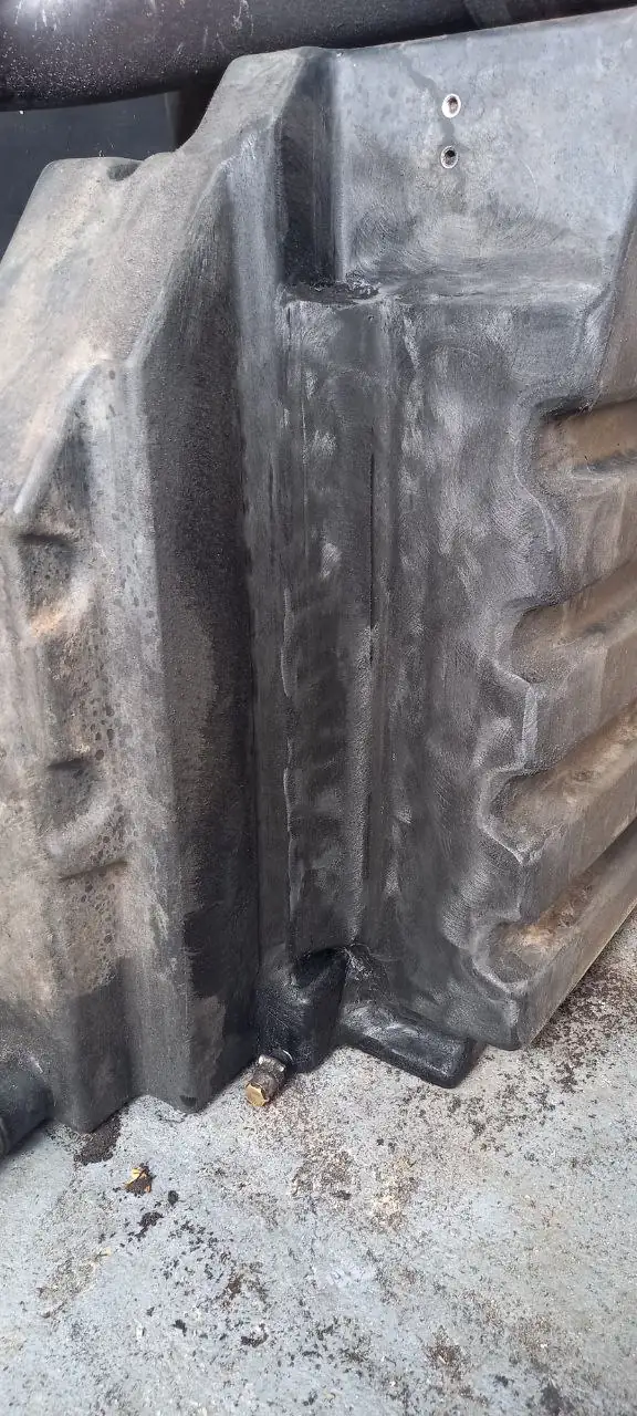Zdjęcie 5 z naprawy — Naprawa zbiornika paliwa New Holland T8.390 — lipiec 2023