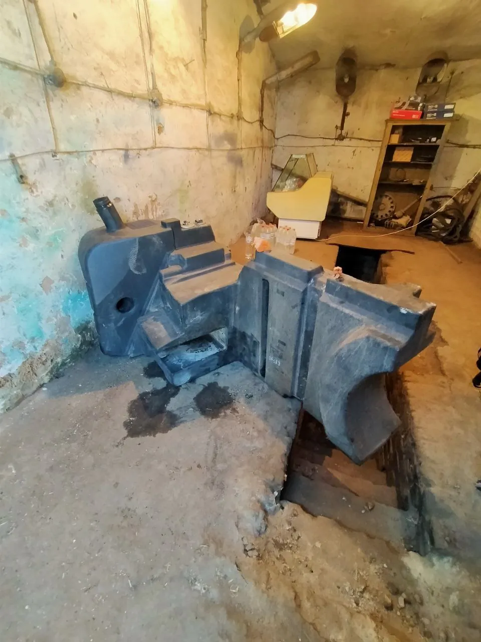 Zdjęcie 17 z naprawy — Naprawa zbiornika paliwa Fendt 936 — przebity gałęzią w narożniku