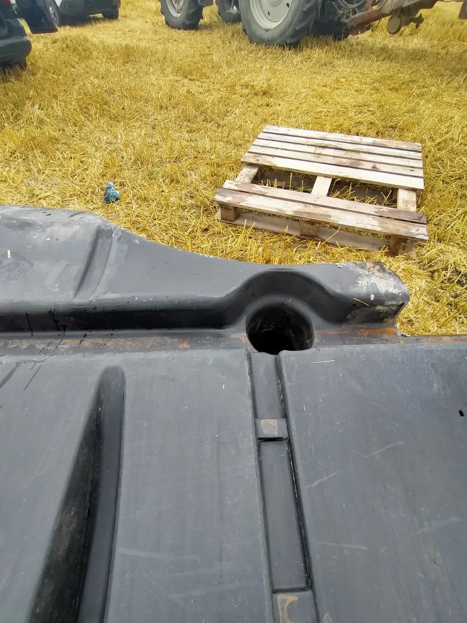 Zdjęcie 2 z naprawy — Naprawa zbiornika paliwa Claas Lexion 560 — sierpień 2023