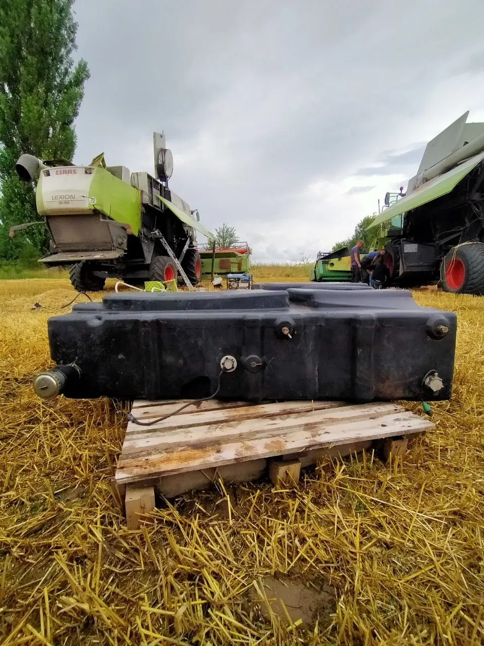 Zdjęcie 8 z naprawy — Naprawa zbiornika paliwa Claas Lexion 560 — sierpień 2023