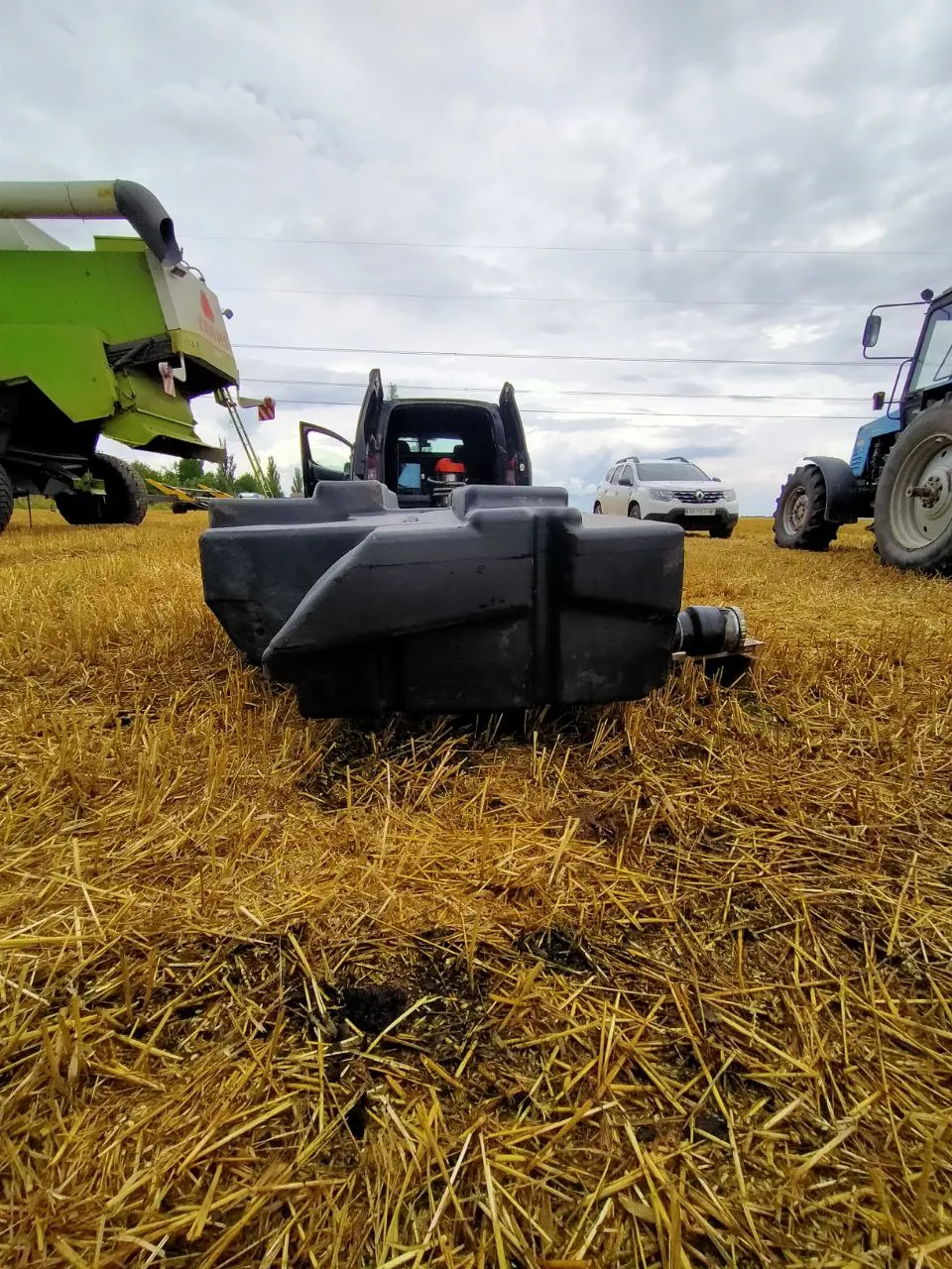 Zdjęcie 9 z naprawy — Naprawa zbiornika paliwa Claas Lexion 560 — sierpień 2023