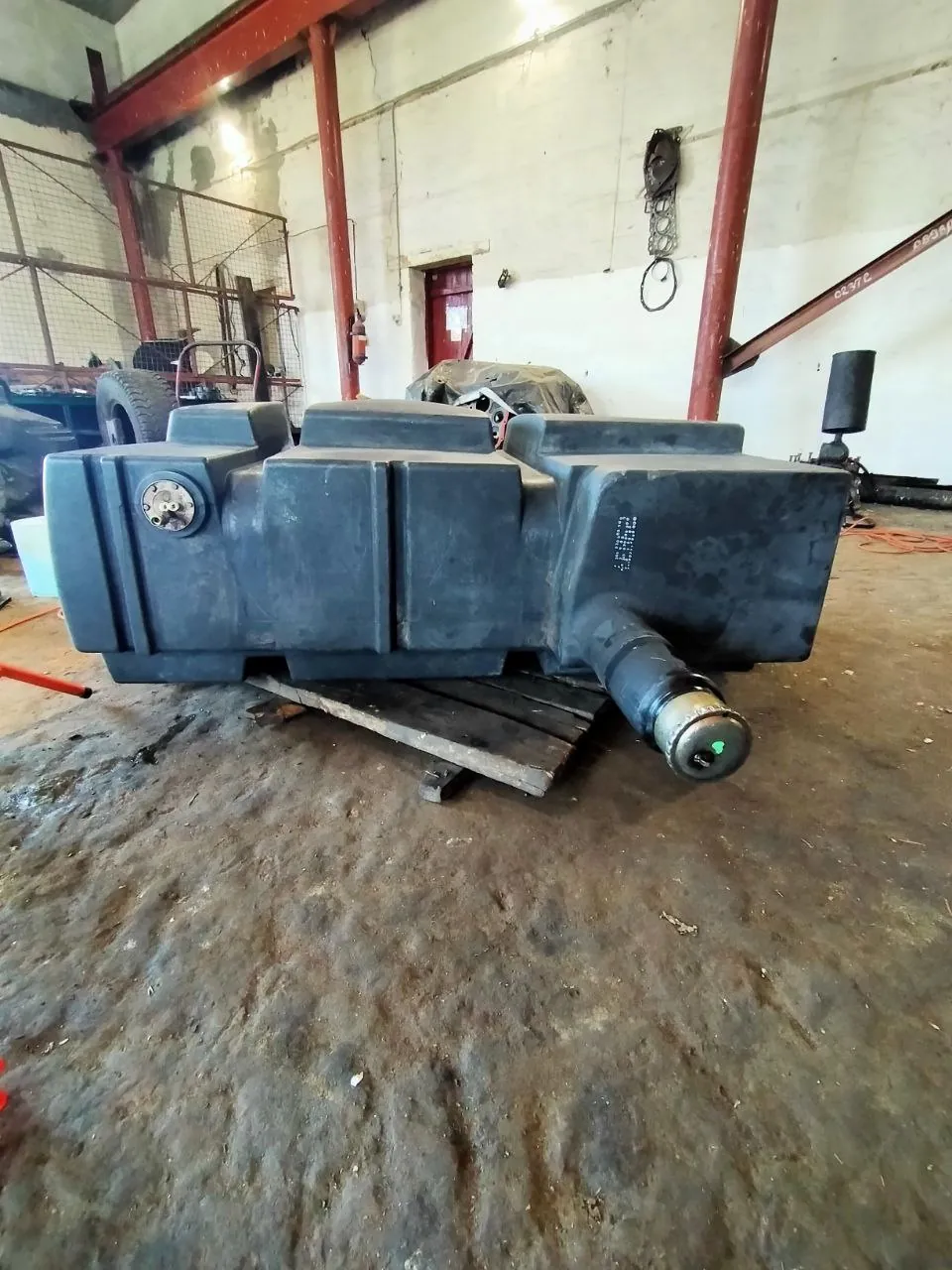 Zdjęcie 5 z naprawy — Naprawa zbiornika paliwa New Holland