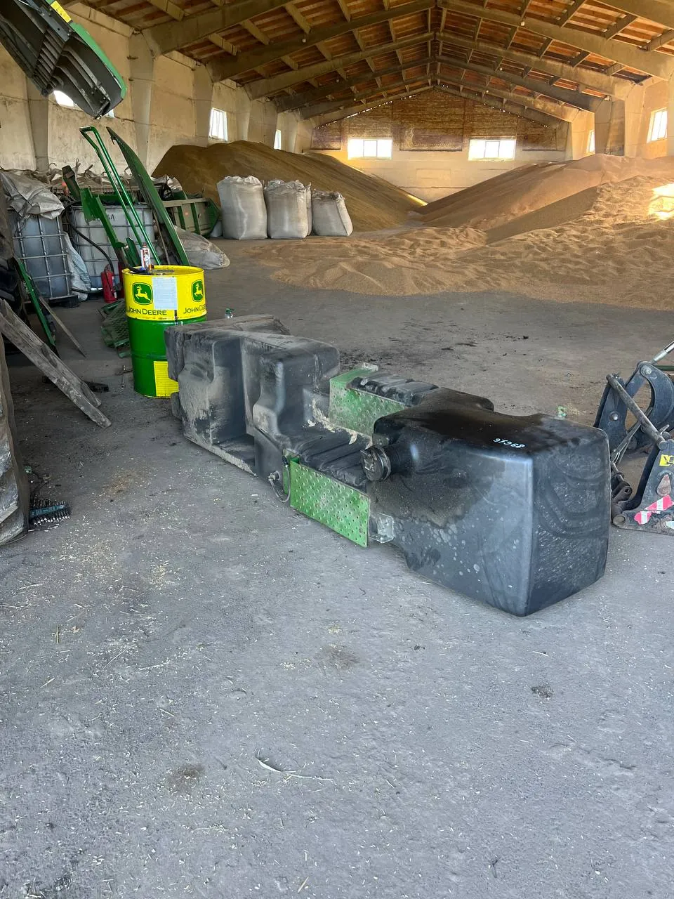Zdjęcie 15 z naprawy — Naprawa zbiornika paliwa John Deere 9680