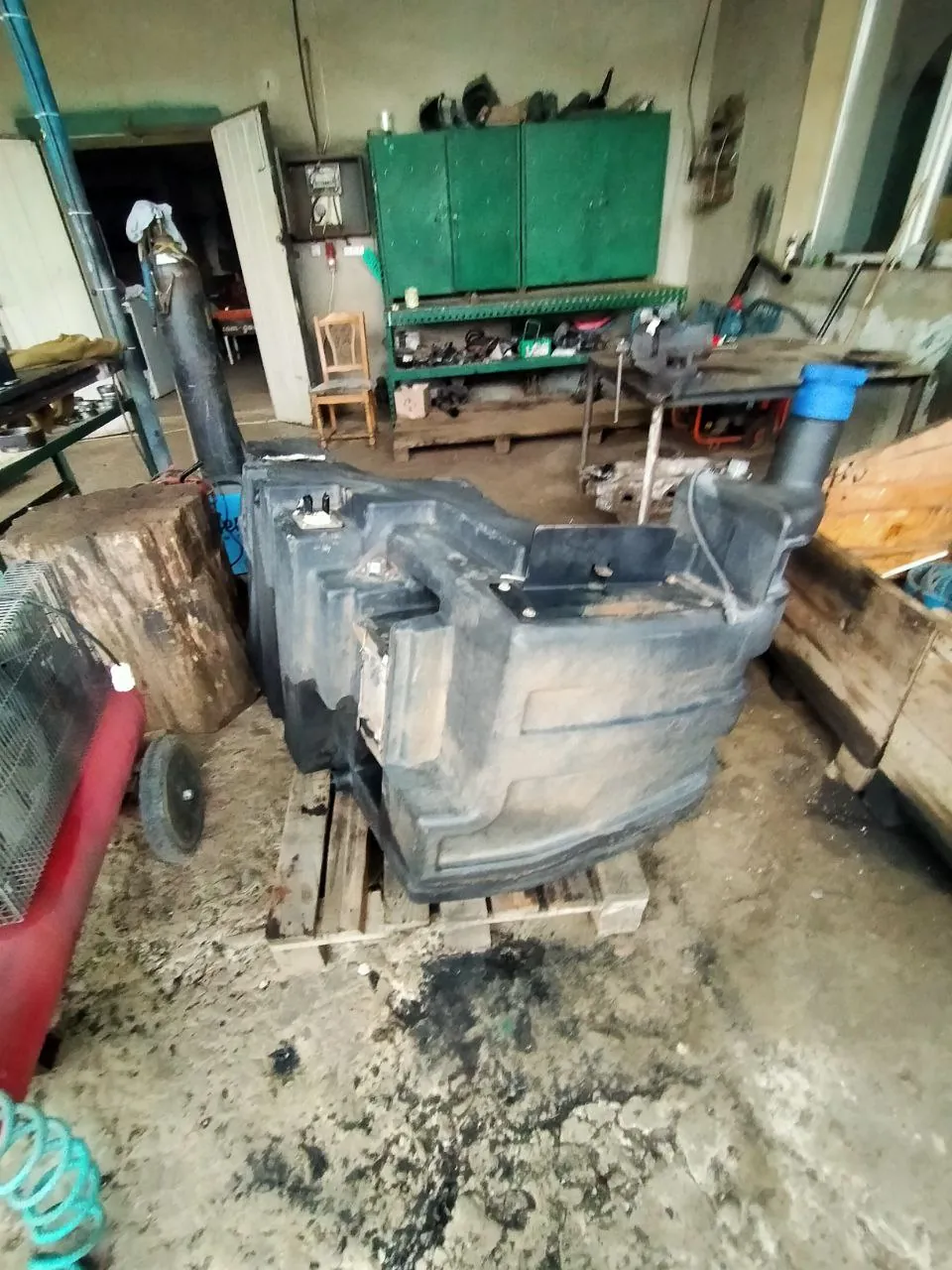 Zdjęcie 10 z naprawy — Naprawa zbiornika paliwa New Holland T7070