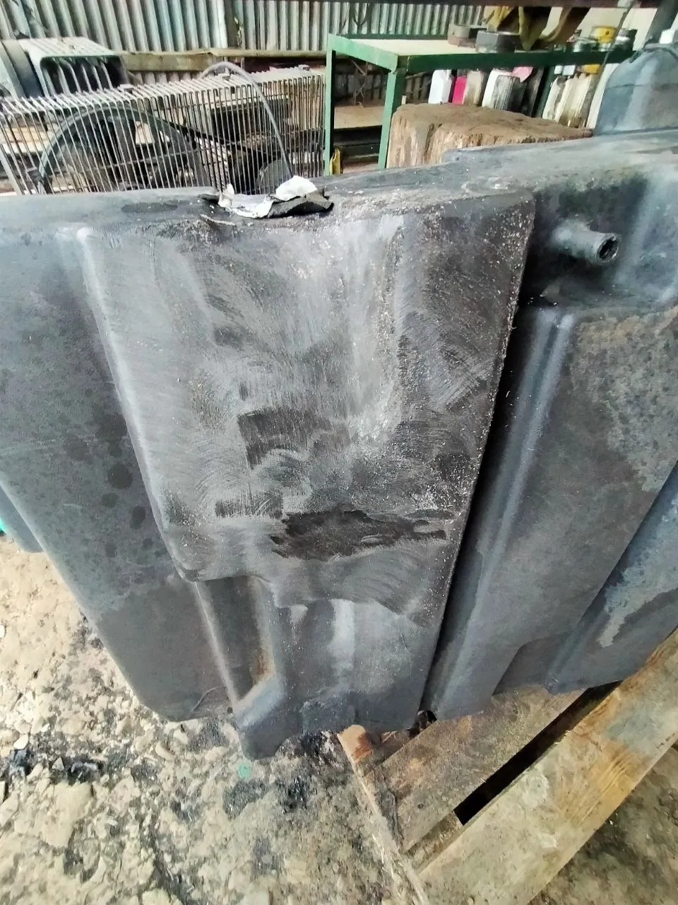 Zdjęcie 11 z naprawy — Naprawa zbiornika paliwa New Holland T7070