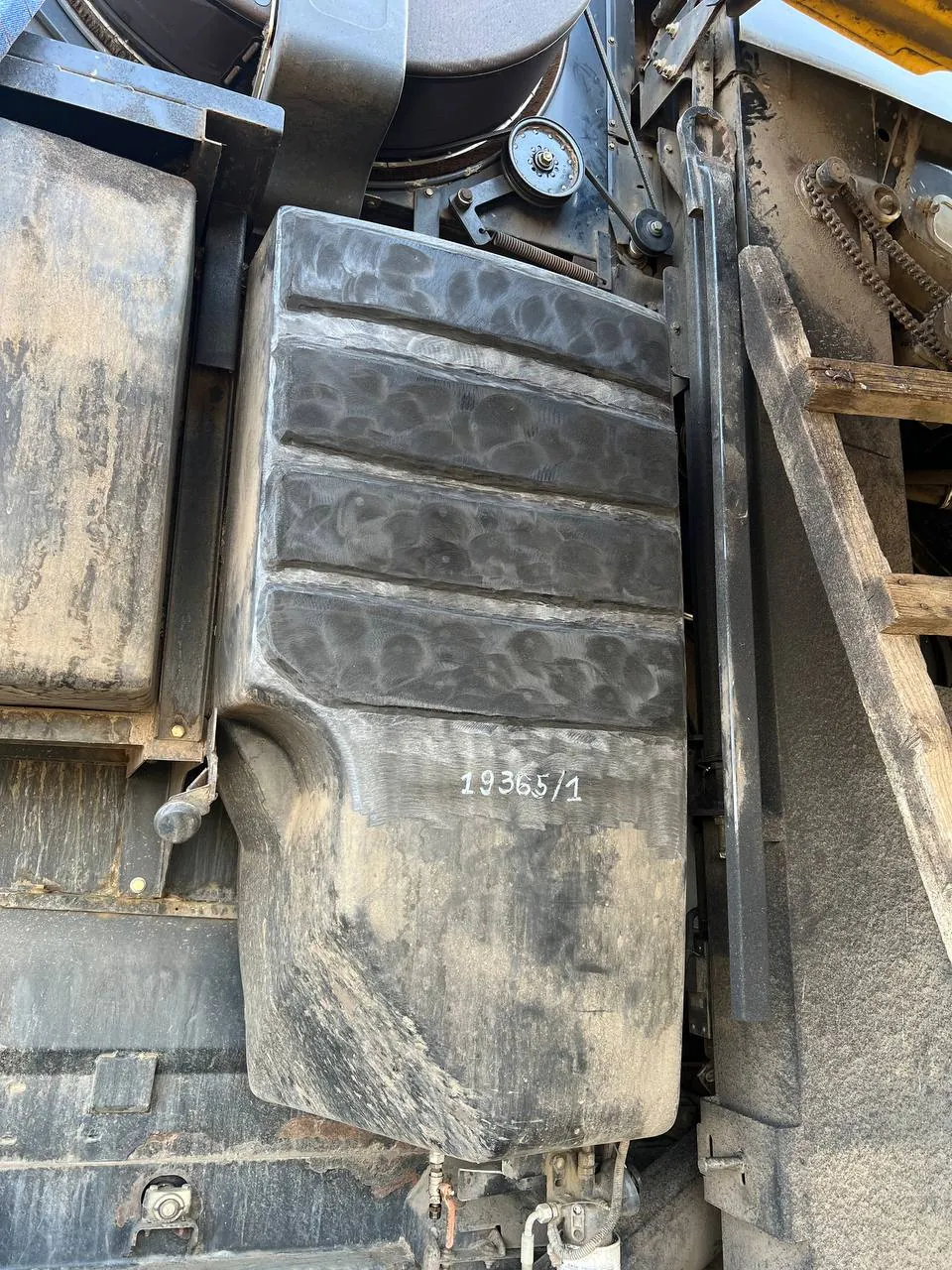 Zdjęcie 19 z naprawy — Naprawa zbiornika ziarna John Deere