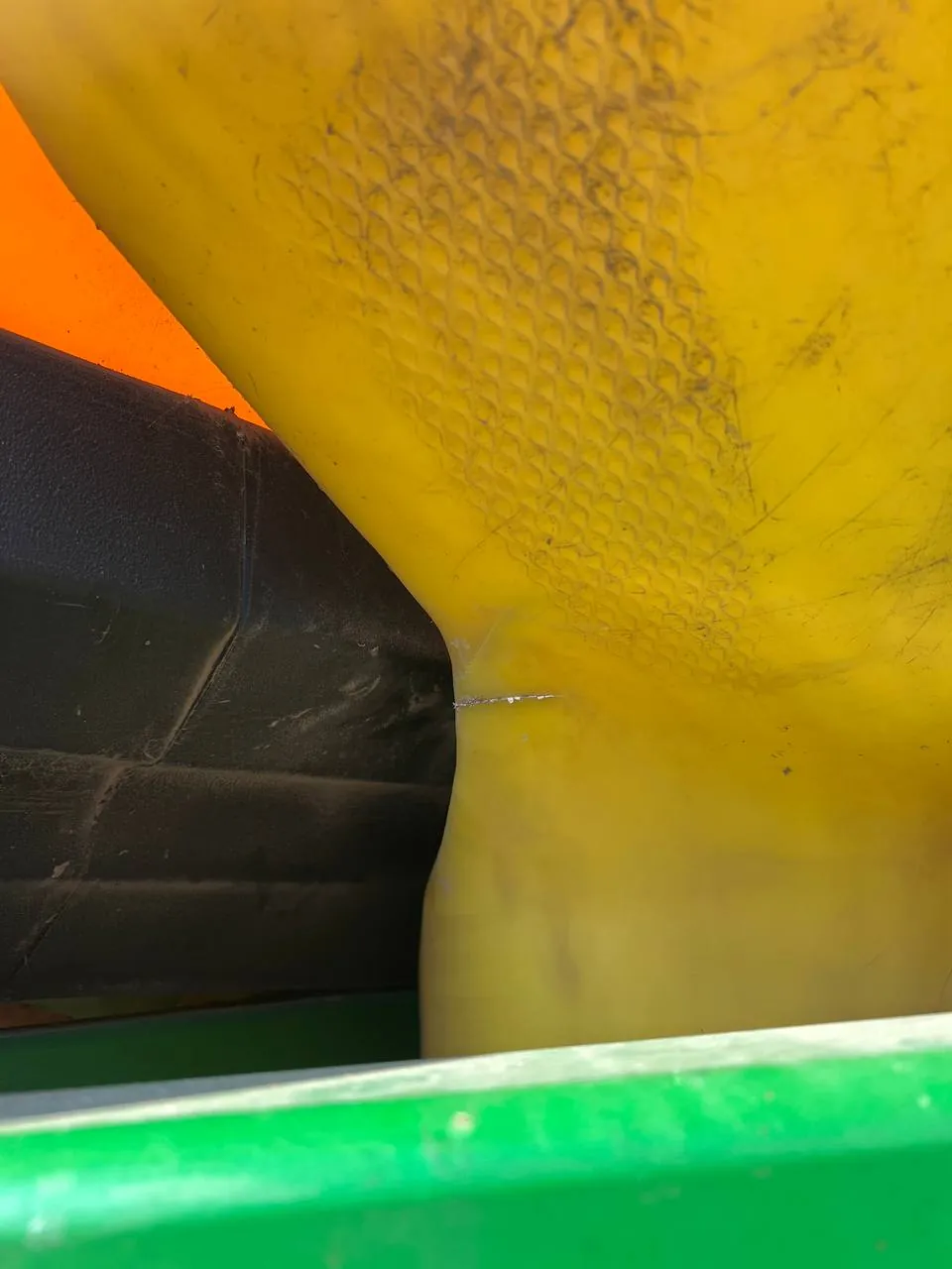 Zdjęcie 23 z naprawy — Naprawa zbiornika ziarna John Deere