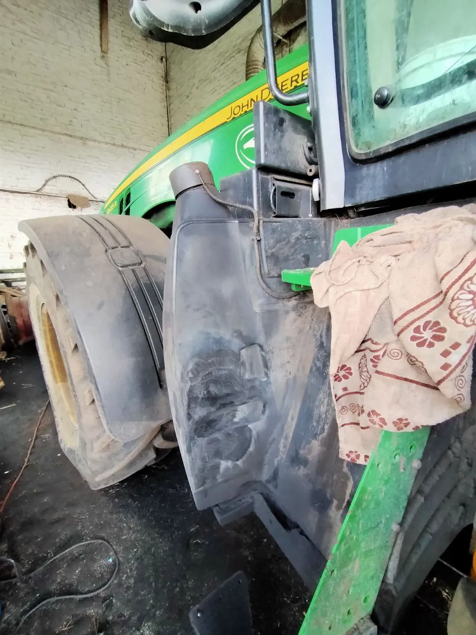 Zdjęcie 5 z naprawy — Naprawa zbiornika paliwa John Deere 8335 R