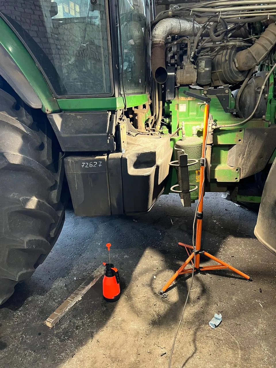 Zdjęcie 8 z naprawy — Naprawa zbiornika paliwa John Deere 8400 — sierpień 2023